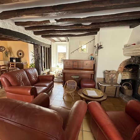 2 chambres dans maison de campagne avec piscine intérieure Lagery Exterior foto