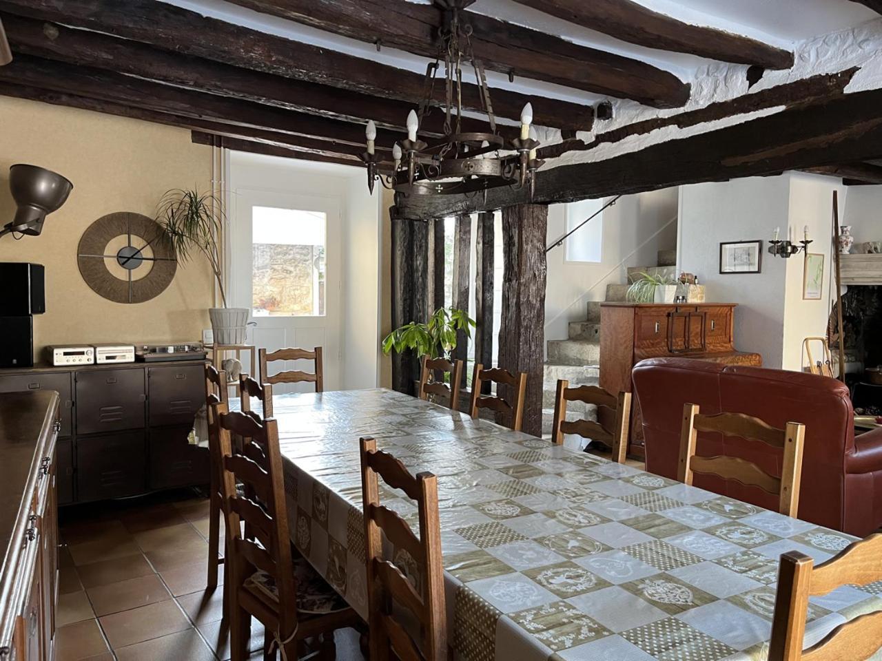 2 chambres dans maison de campagne avec piscine intérieure Lagery Exterior foto